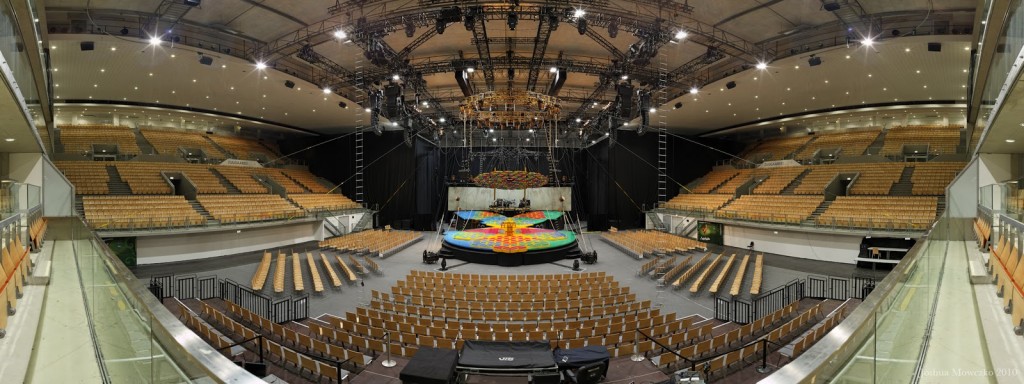 OLYMPIAHALLE_FROM_HOUSE