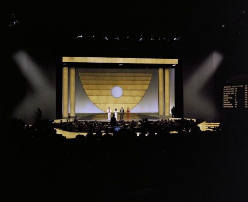 Eurovision_Song_Contest_1976_stage_-_United_Kingdom