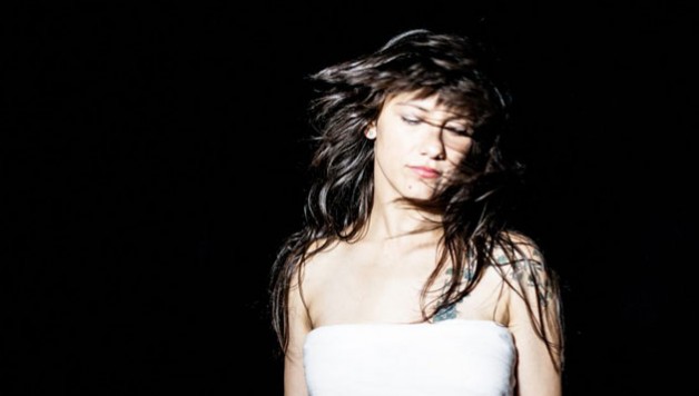 L-anima-vola-elisa-35407060-628-356